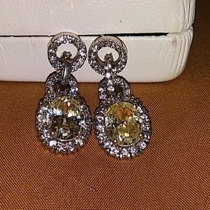 Earring and pendant set